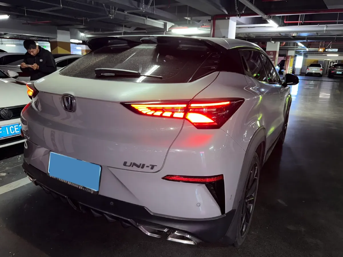 2020 ChangAn UNI-T 1.5T 180HP L4 7DCT,autocango,china used car exporter,china ev exporter,chinese used car exporter,chinese used ev exporter