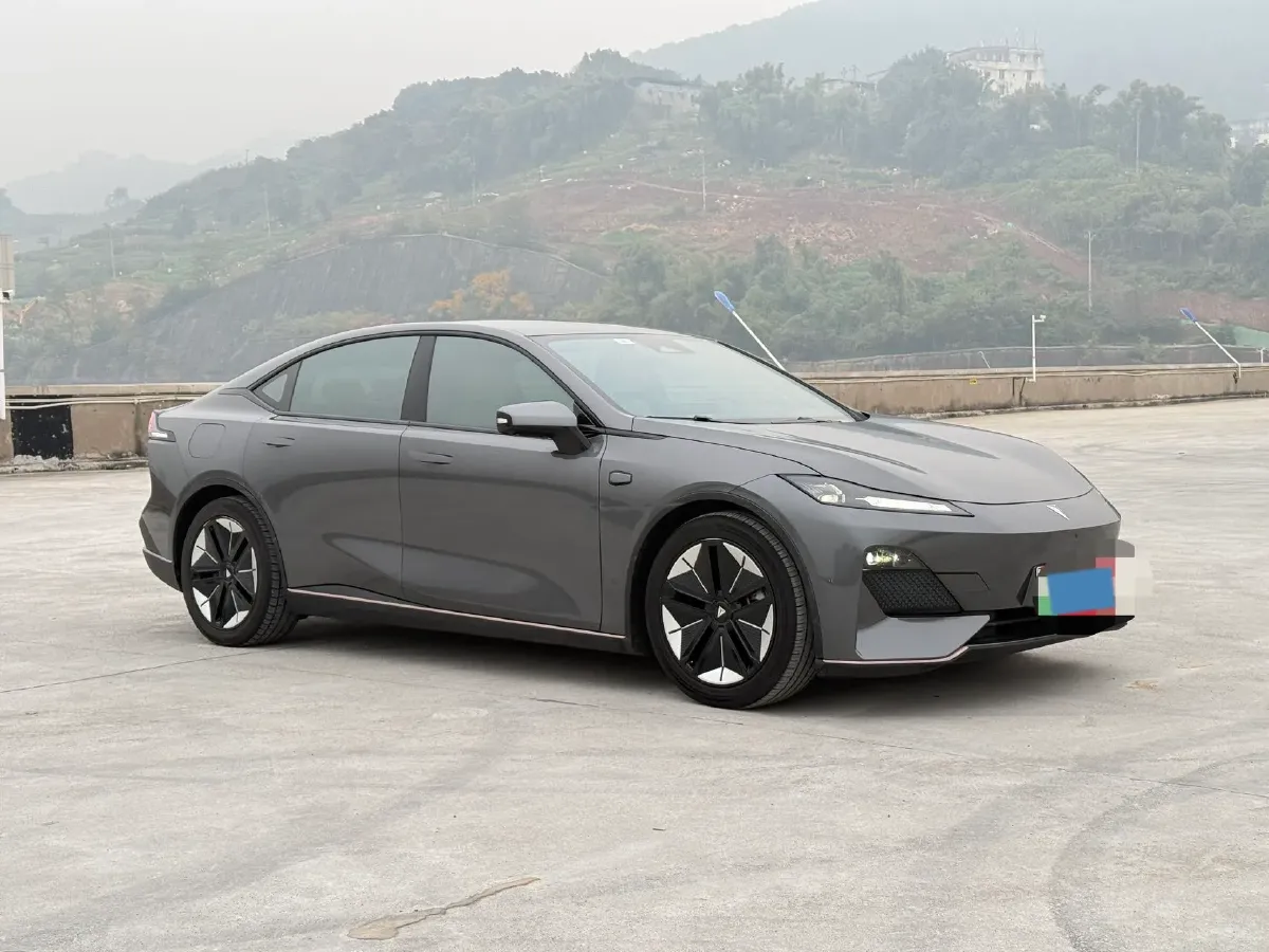 2022 DongFeng Forthing LingZhi EV BEV 68.4KWH,autocango,china used car exporter,china ev exporter,chinese used car exporter,chinese used ev exporter