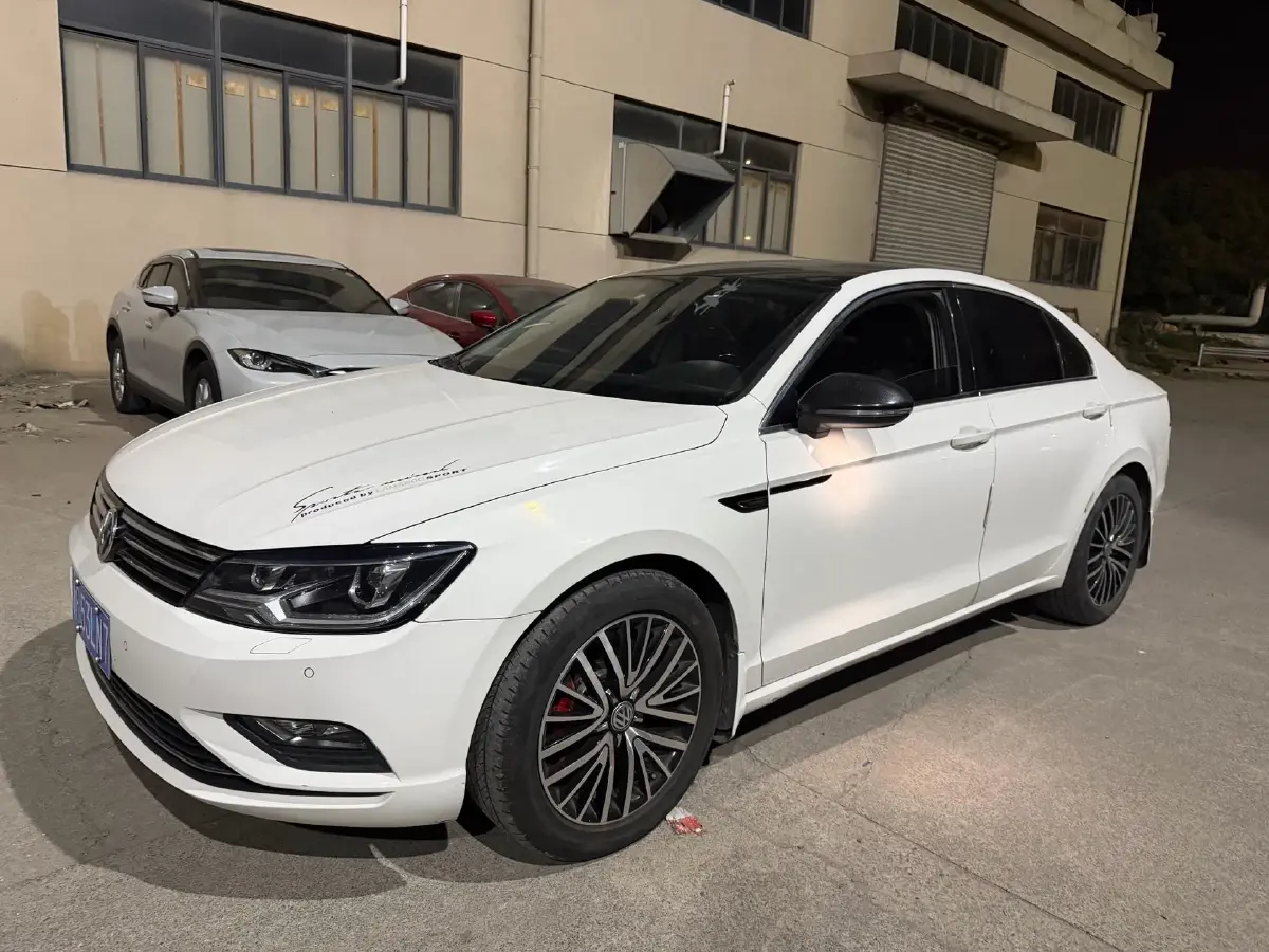 2017 Volkswagen Lamando 1.4T 150HP L4 7DCT