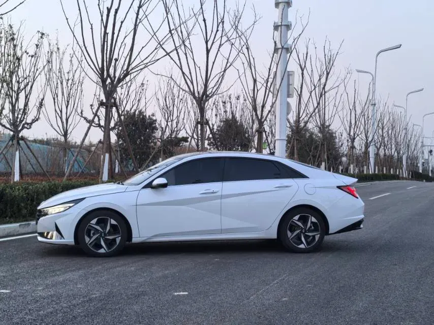 2022 Hyundai Elantra 1.5L 115HP L4 CVT,autocango,china used car exporter,china ev exporter,chinese used car exporter,chinese used ev exporter