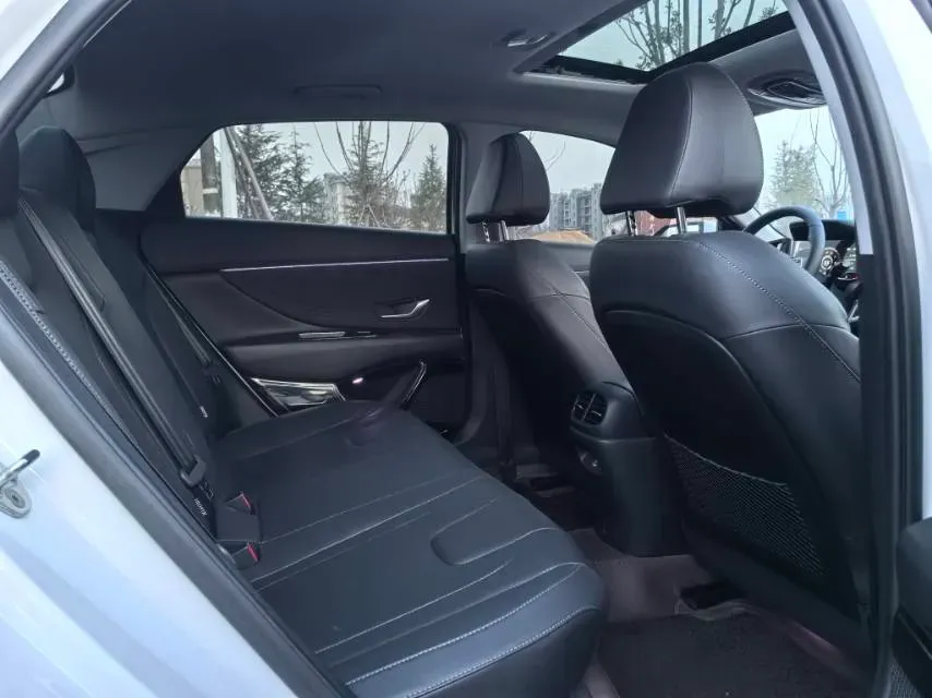 2022 Hyundai Elantra 1.5L 115HP L4 CVT,autocango,china used car exporter,china ev exporter,chinese used car exporter,chinese used ev exporter