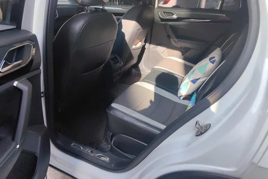 2019 Mercedes-Benz GLA Class 1.6T 156HP L4 7DCT,autocango,china used car exporter,china ev exporter,chinese used car exporter,chinese used ev exporter