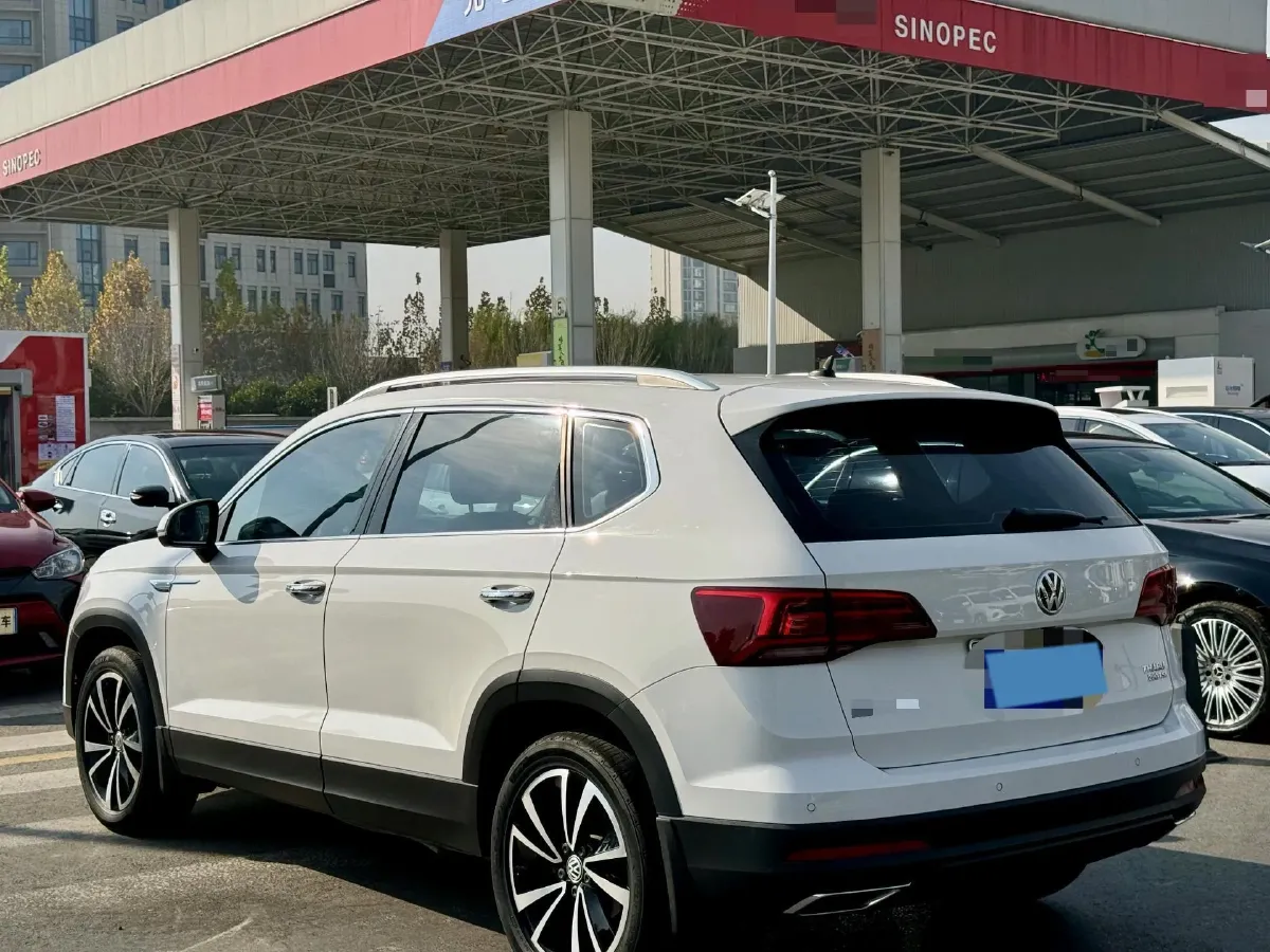 2019 MINI MINI 1.5T 102HP L3 7DCT,autocango,china used car exporter,china ev exporter,chinese used car exporter,chinese used ev exporter