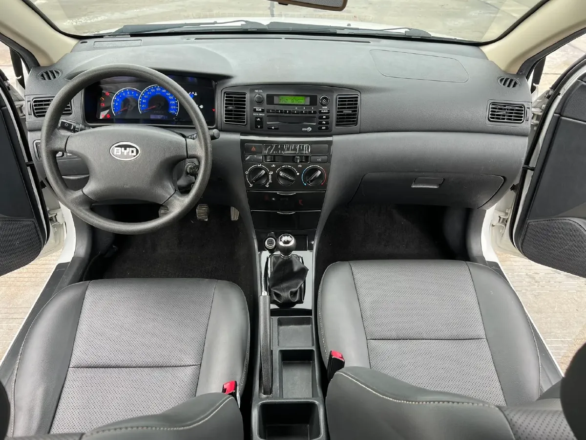 2020 BYD F3 1.5L 109HP L4 5MT,autocango,china used car exporter,china ev exporter,chinese used car exporter,chinese used ev exporter