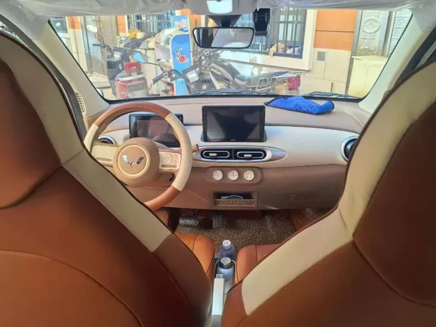 2025 WuLing HongGuang MINI EV BEV 16.2KWH,autocango,china used car exporter,china ev exporter,chinese used car exporter,chinese used ev exporter