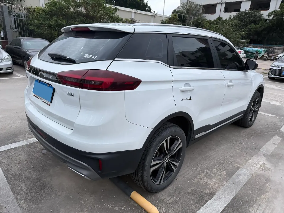 2022 Geely Azkarra 1.8T 184HP L4 7DCT,autocango,china used car exporter,china ev exporter,chinese used car exporter,chinese used ev exporter