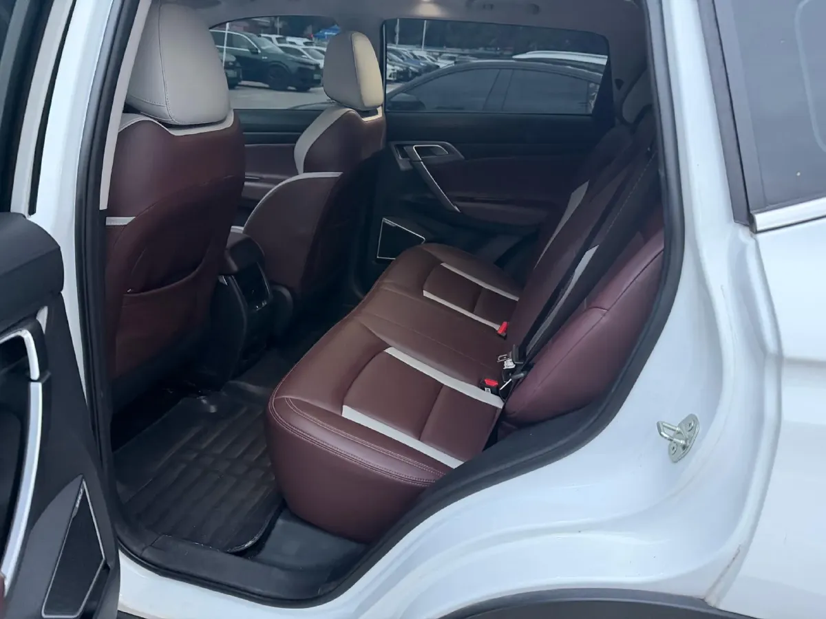 2022 Geely Azkarra 1.8T 184HP L4 7DCT,autocango,china used car exporter,china ev exporter,chinese used car exporter,chinese used ev exporter