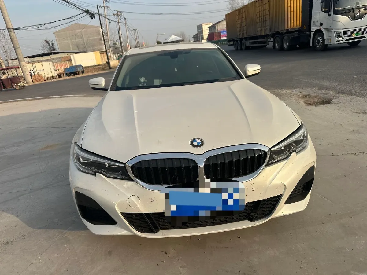 2022 BMW 3 Series 2.0T 156HP L4 8AT,autocango,china used car exporter,china ev exporter,chinese used car exporter,chinese used ev exporter