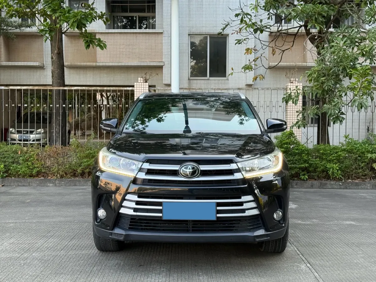 2018 Toyota Highlander 2.0T 220HP L4 6AT,autocango,china used car exporter,china ev exporter,chinese used car exporter,chinese used ev exporter