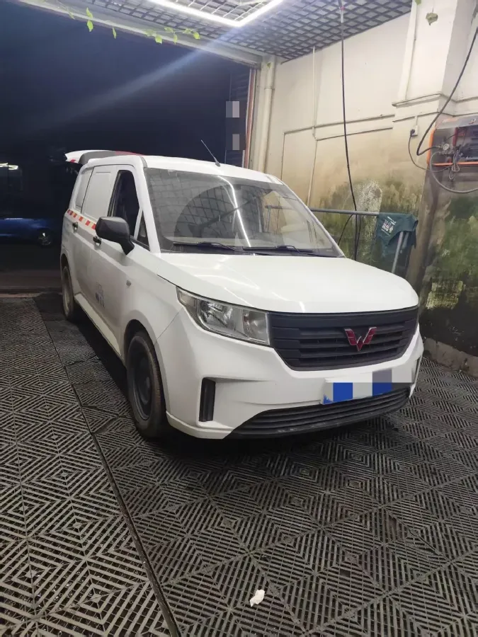 2019 WuLing HongGuang Plus 1.5T 147HP L4 6MT,autocango,china used car exporter,china ev exporter,chinese used car exporter,chinese used ev exporter