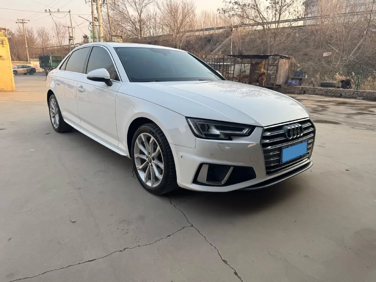 2019 Audi A4L 2.0T 190HP L4 7DCT,autocango,china used car exporter,china ev exporter,chinese used car exporter,chinese used ev exporter