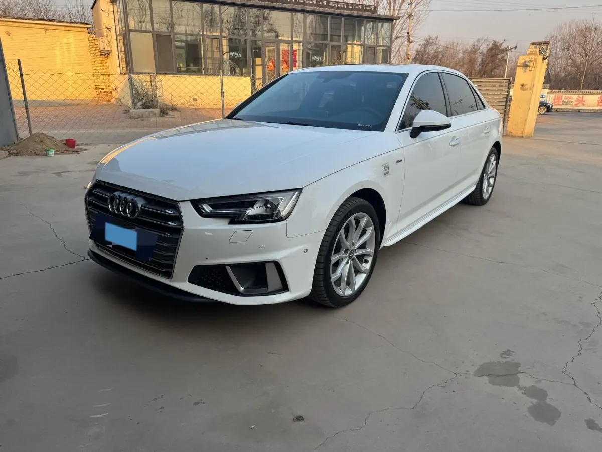 2019 Audi A4L 2.0T 190HP L4 7DCT,autocango,china used car exporter,china ev exporter,chinese used car exporter,chinese used ev exporter