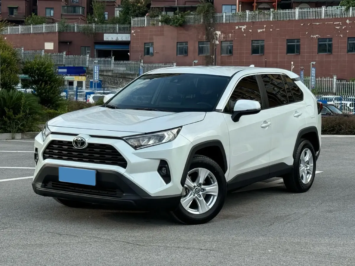 2023 Toyota RAV4 2.0L 171HP L4 CVT