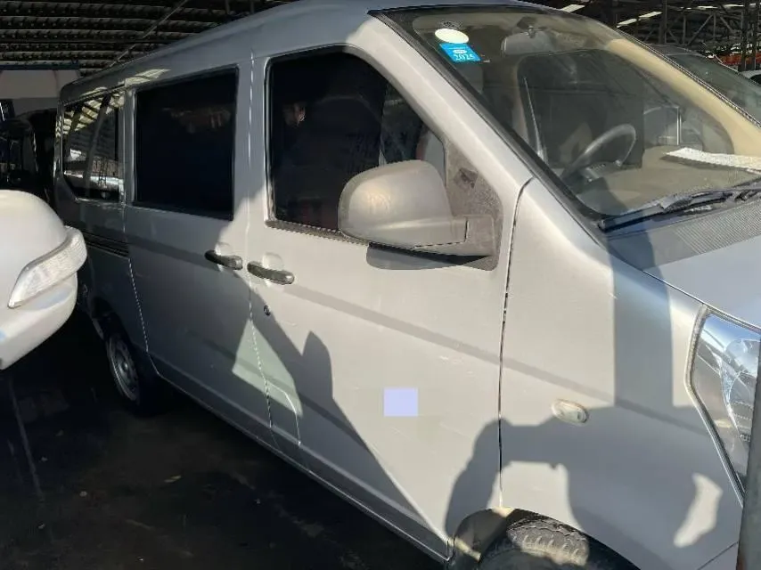 2019 WuLing RongGuang 1.5L 107HP L4 5MT,autocango,china used car exporter,china ev exporter,chinese used car exporter,chinese used ev exporter
