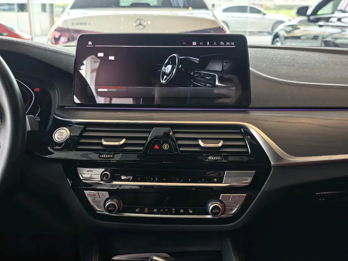 2021 BMW 5 Series 2.0T 252HP L4 8AT,autocango,china used car exporter,china ev exporter,chinese used car exporter,chinese used ev exporter