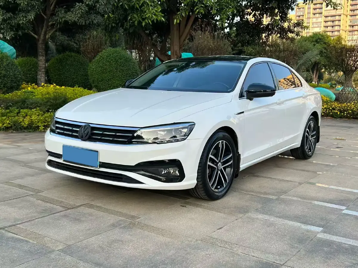 2019 Volkswagen Passat 1.4T 150HP L4 7DCT