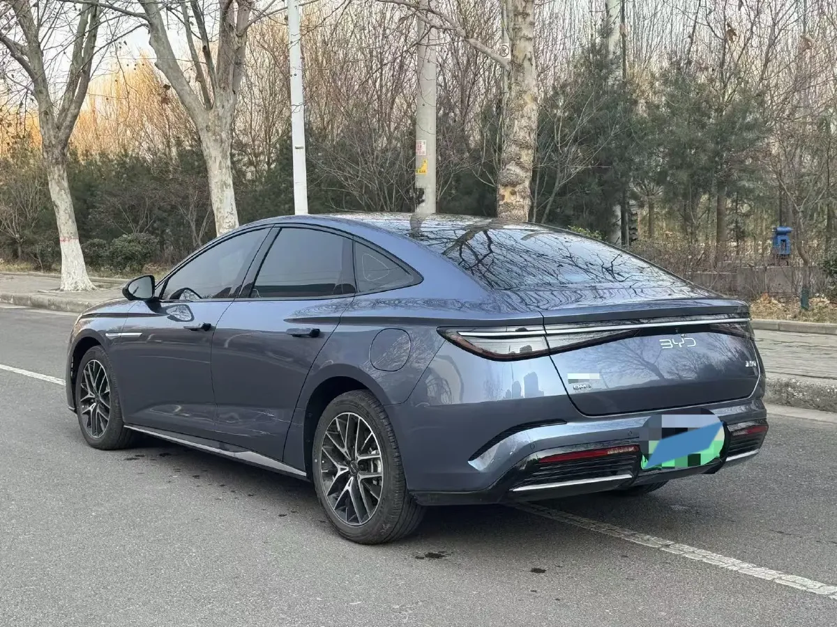 2025 BYD Seal07 DM-i 1.5L 101HP L4 E-CVT PHEV 17.6KWH,autocango,china used car exporter,china ev exporter,chinese used car exporter,chinese used ev exporter