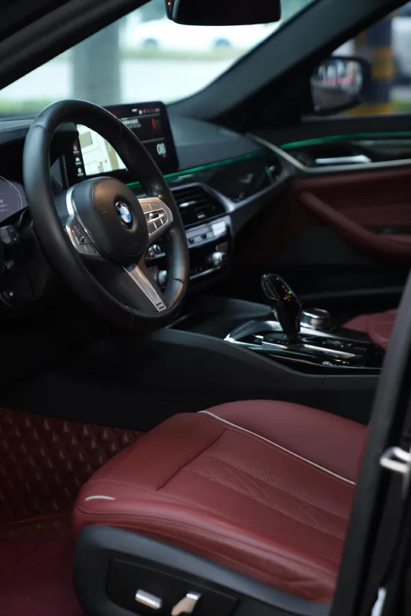 2022 BMW 5 Series 2.0T 184HP L4 8AT,autocango,china used car exporter,china ev exporter,chinese used car exporter,chinese used ev exporter