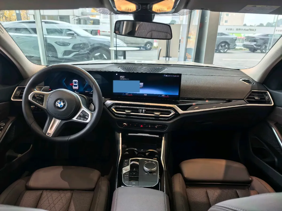 2023 BMW 3 Series 2.0T 156HP L4 8AT,autocango,china used car exporter,china ev exporter,chinese used car exporter,chinese used ev exporter
