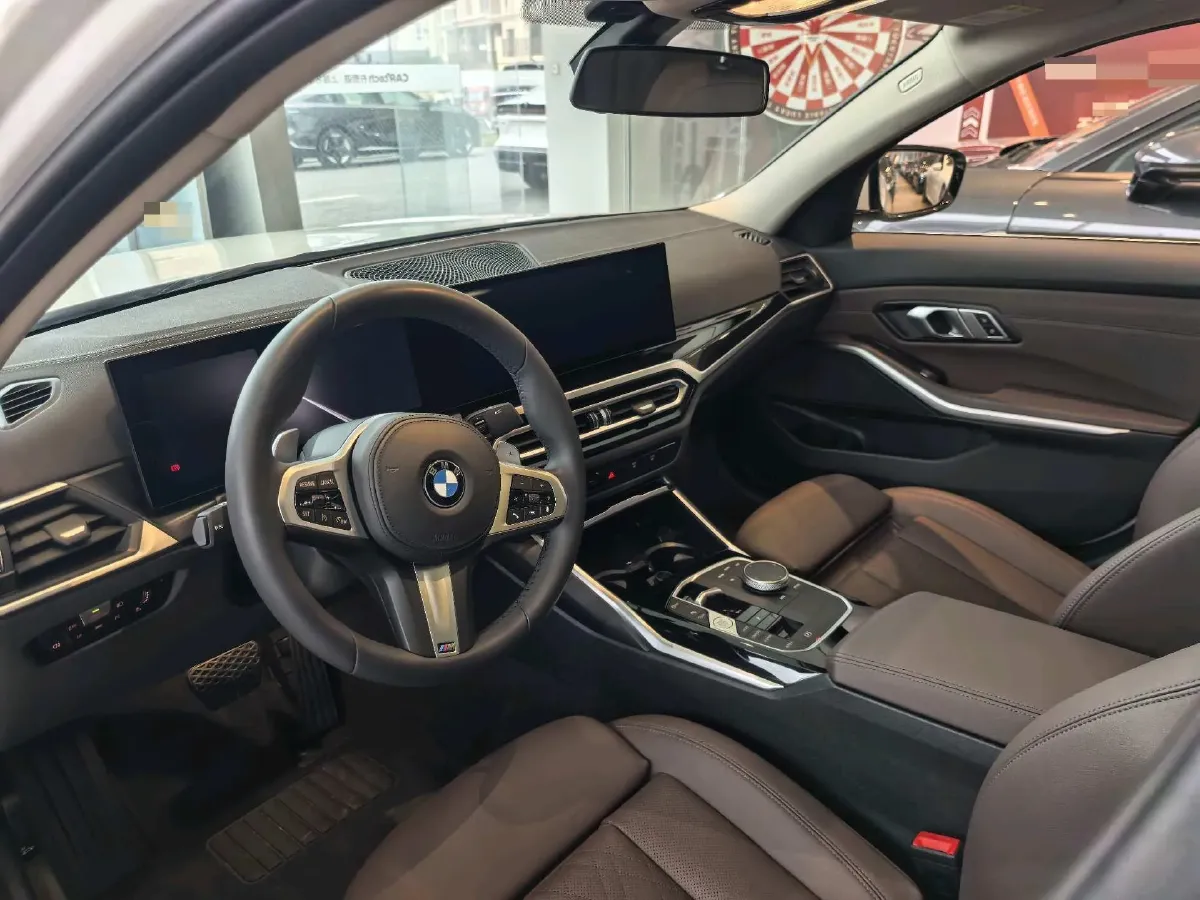 2023 BMW 3 Series 2.0T 156HP L4 8AT,autocango,china used car exporter,china ev exporter,chinese used car exporter,chinese used ev exporter