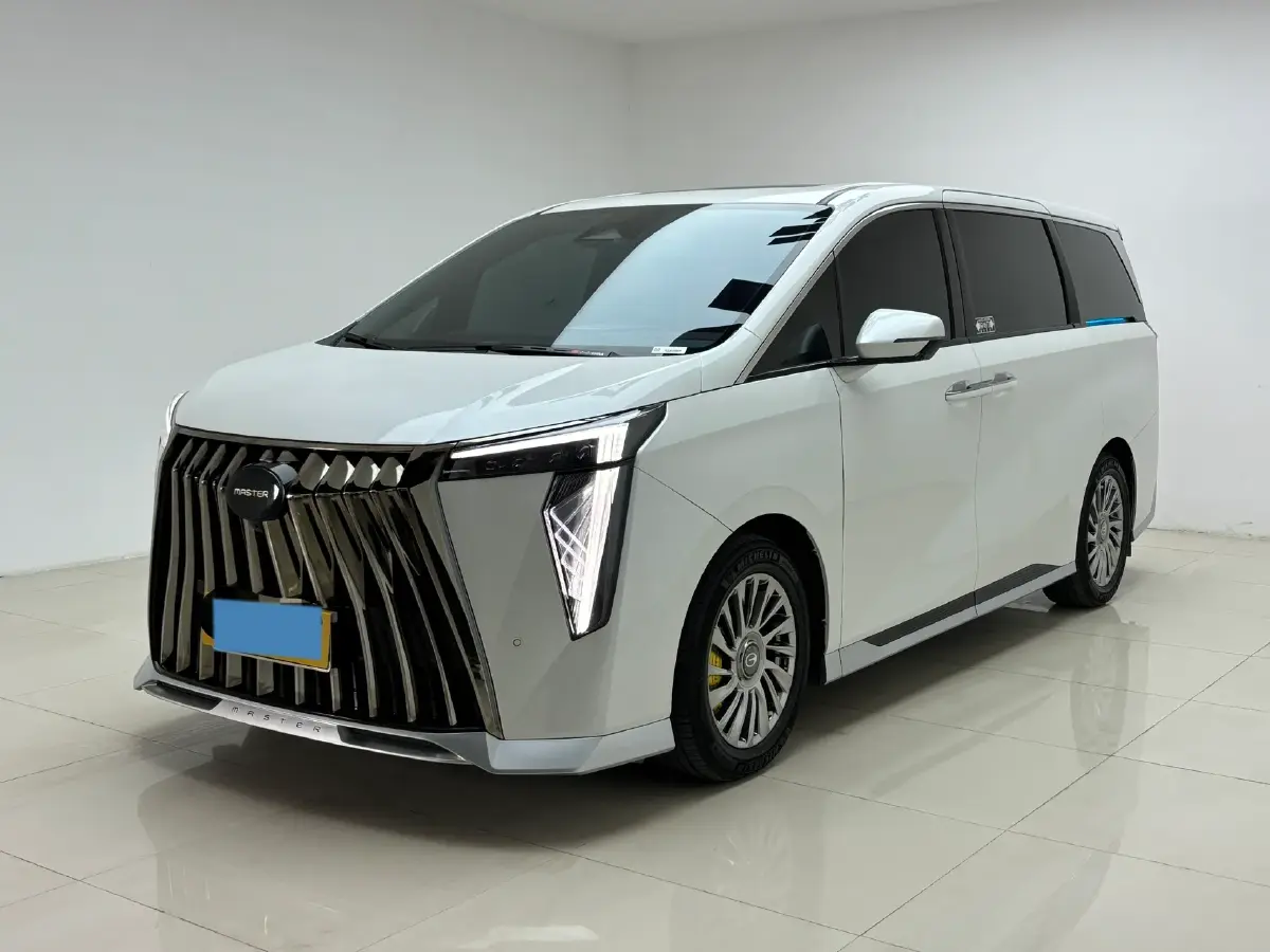 2025 GAC Trumpchi M8 2.0T 190HP L4 2DHT Hybrid