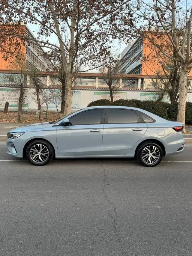 2025 Geely Emgrand 1.5L 127HP L4 5MT,autocango,china used car exporter,china ev exporter,chinese used car exporter,chinese used ev exporter