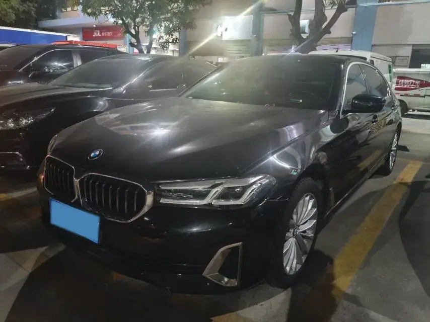 2022 BMW 5 Series 2.0T 184HP L4 8AT