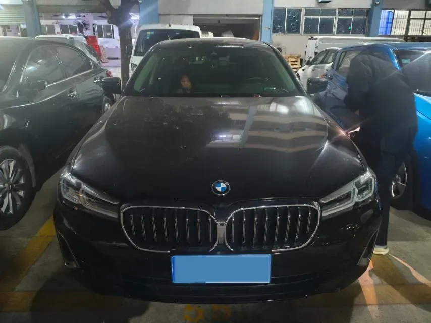 2022 BMW 5 Series 2.0T 184HP L4 8AT,autocango,china used car exporter,china ev exporter,chinese used car exporter,chinese used ev exporter
