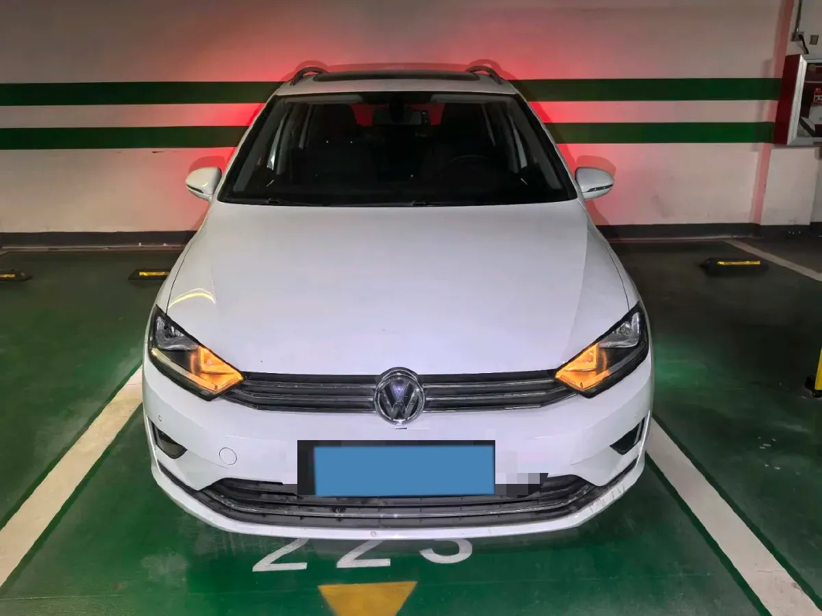 2018 Volkswagen Golf Sportsvan 1.4T 131HP L4 7DCT,autocango,china used car exporter,china ev exporter,chinese used car exporter,chinese used ev exporter