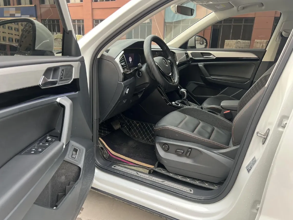 2021 Volkswagen Tayron 2.0T 186HP L4 7DCT,autocango,china used car exporter,china ev exporter,chinese used car exporter,chinese used ev exporter