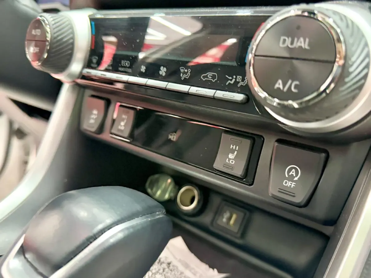 2023 Toyota RAV4 2.0L 171HP L4 CVT,autocango,china used car exporter,china ev exporter,chinese used car exporter,chinese used ev exporter