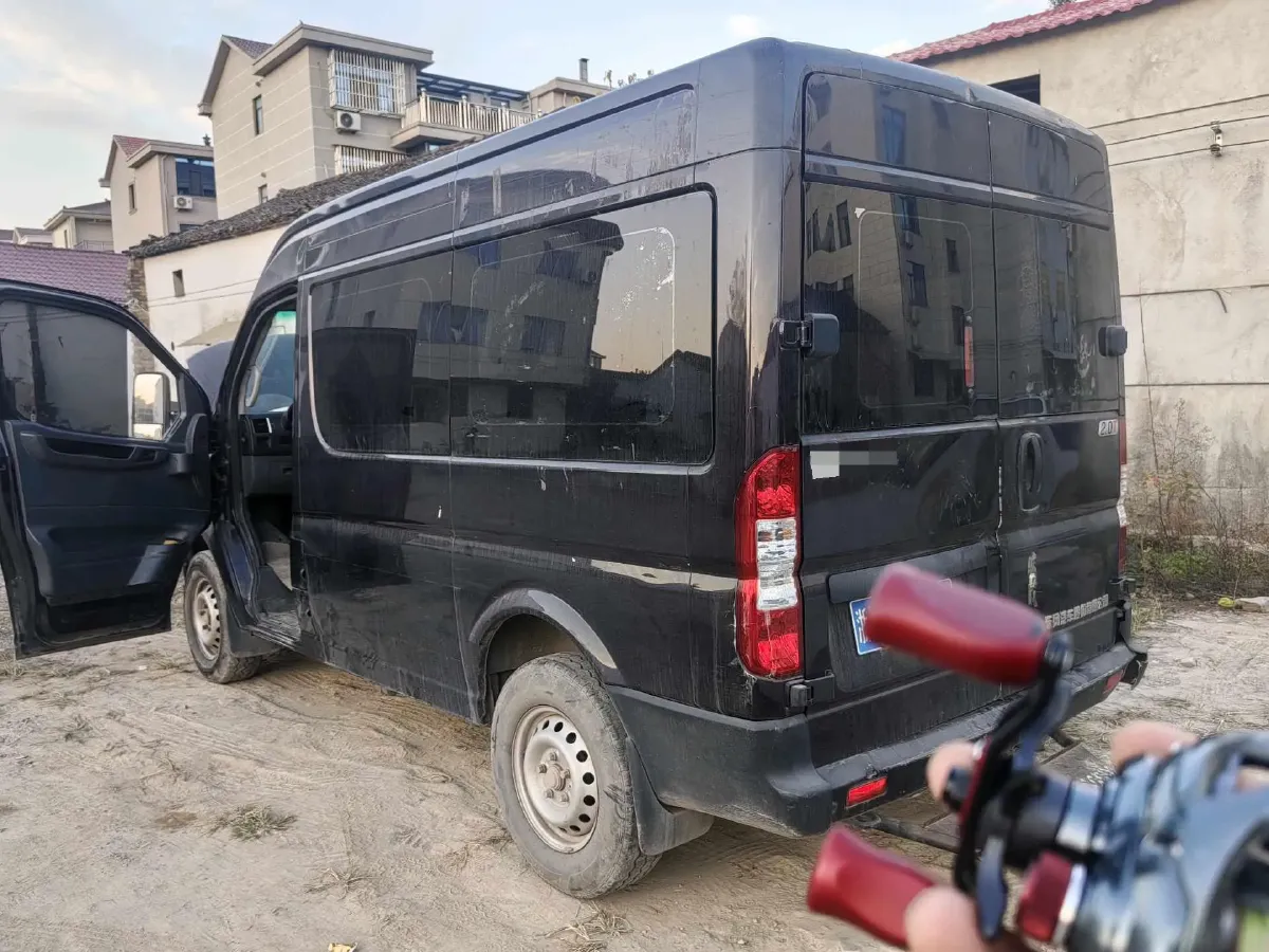 2021 DongFeng DFAC YuFeng 2.0T 136HP L4 6MT,autocango,china used car exporter,china ev exporter,chinese used car exporter,chinese used ev exporter