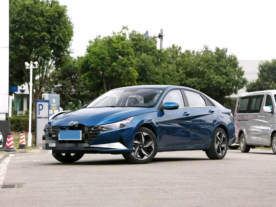 2021 Hyundai Elantra 1.5L 115HP L4 CVT