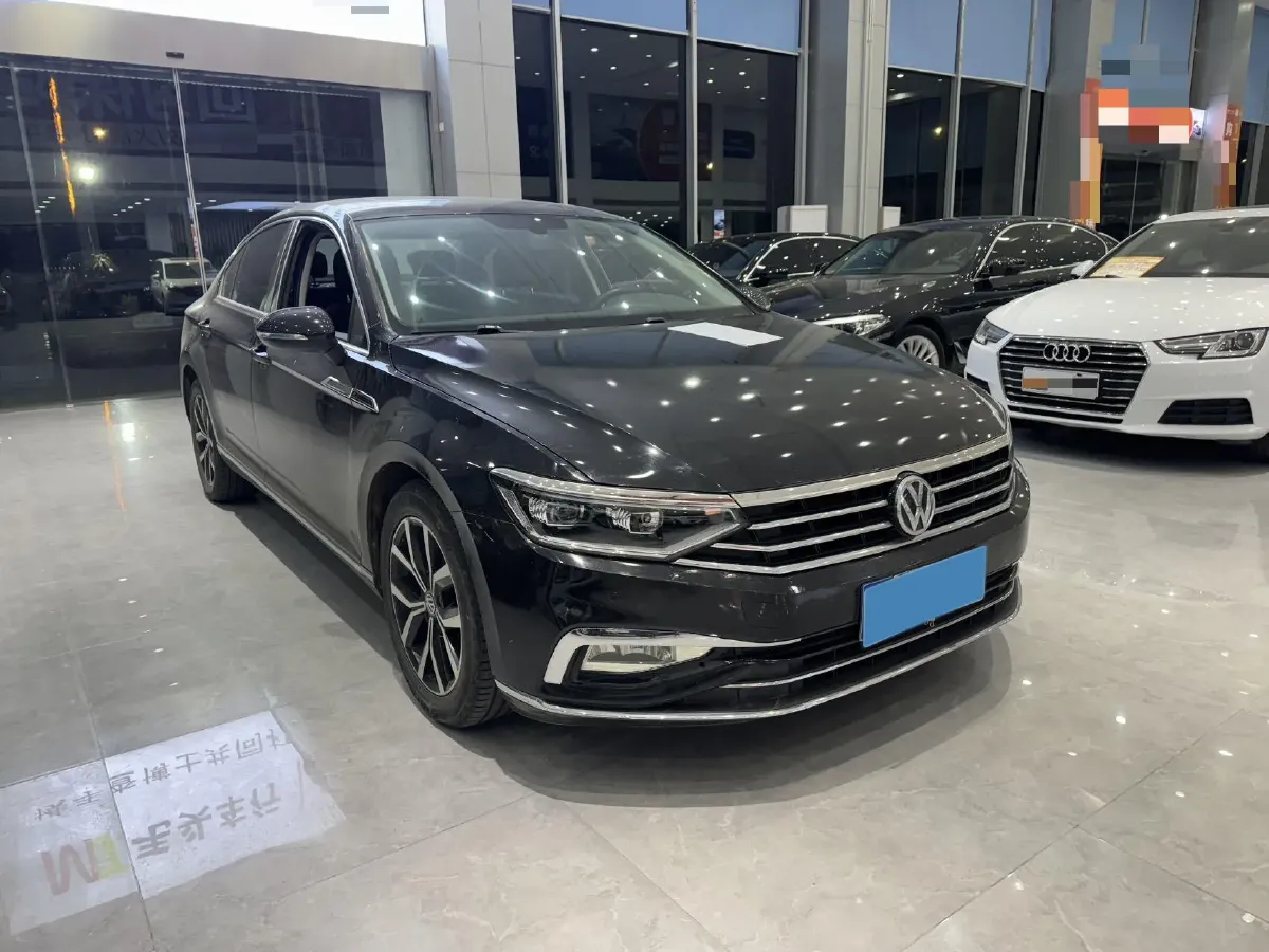 2020 Volkswagen Magotan 2.0T 186HP L4 7DCT,autocango,china used car exporter,china ev exporter,chinese used car exporter,chinese used ev exporter