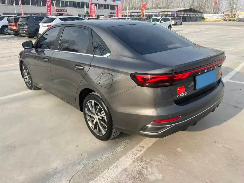2022 Geely Emgrand 1.5L 114HP L4 CVT,autocango,china used car exporter,china ev exporter,chinese used car exporter,chinese used ev exporter