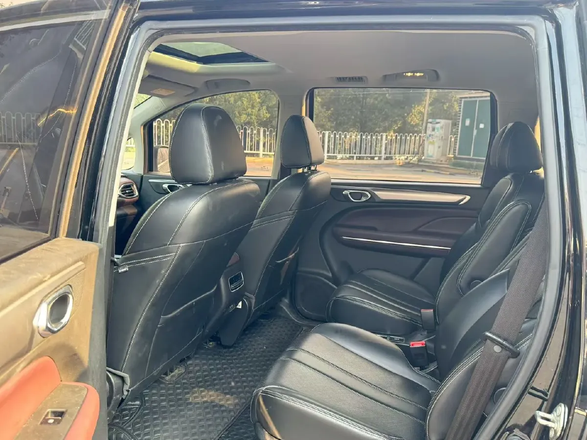 2021 GAC Trumpchi M6 1.5T 169HP L4 7DCT,autocango,china used car exporter,china ev exporter,chinese used car exporter,chinese used ev exporter