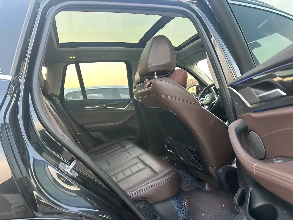 2021 BMW X3 2.0T 252HP L4 8AT,autocango,china used car exporter,china ev exporter,chinese used car exporter,chinese used ev exporter