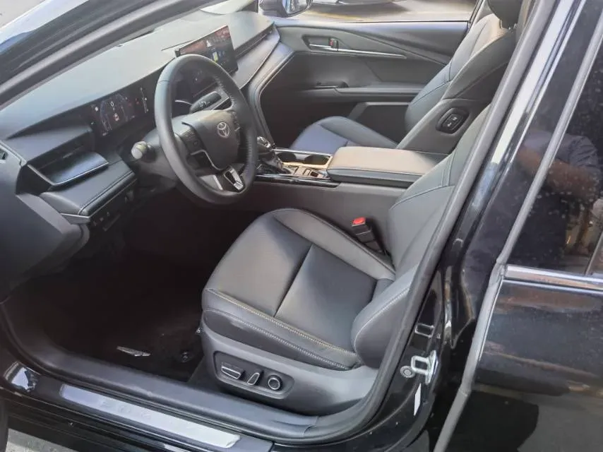 2026 Toyota Camry 2.0L 173HP L4 CVT,autocango,china used car exporter,china ev exporter,chinese used car exporter,chinese used ev exporter