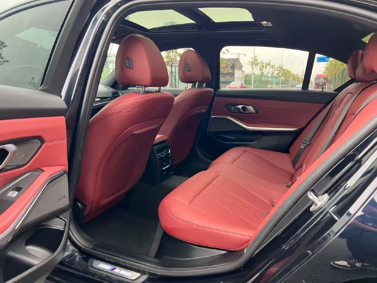 2024 BMW 3 Series 2.0T 245HP L4 8AT,autocango,china used car exporter,china ev exporter,chinese used car exporter,chinese used ev exporter