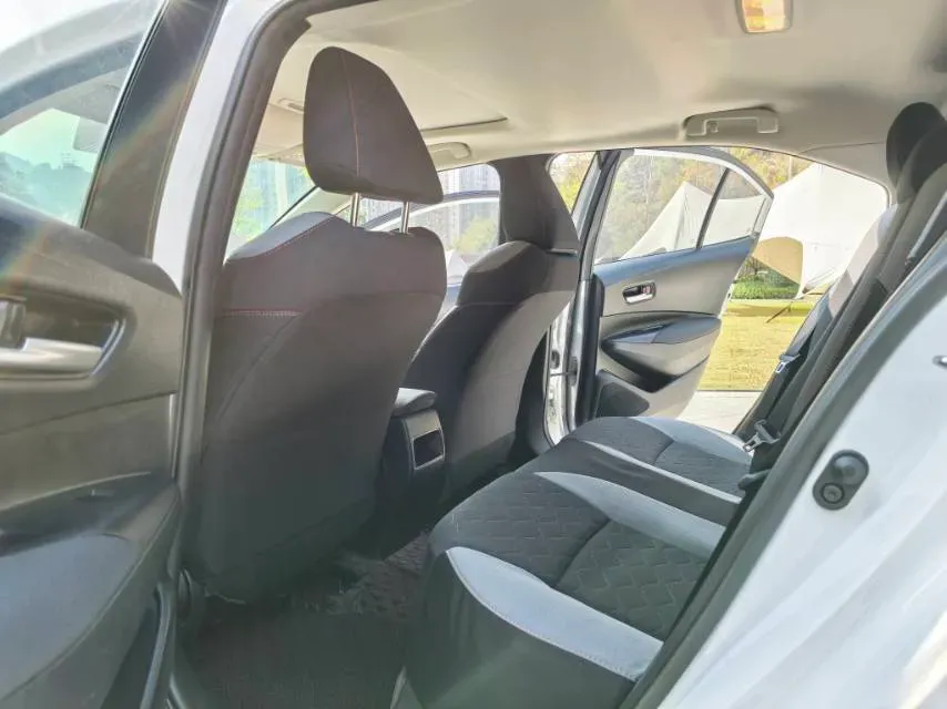 2021 Toyota Corolla 1.2T 116HP L4 CVT,autocango,china used car exporter,china ev exporter,chinese used car exporter,chinese used ev exporter