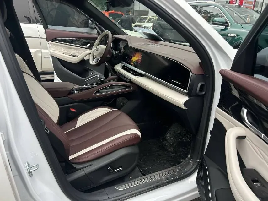 2021 Geely Monjaro 2.0T 218HP L4 7DCT,autocango,china used car exporter,china ev exporter,chinese used car exporter,chinese used ev exporter