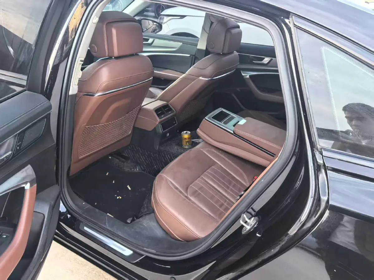 2019 Mercedes-Benz E Class 1.5T 184HP L4 9AT,autocango,china used car exporter,china ev exporter,chinese used car exporter,chinese used ev exporter