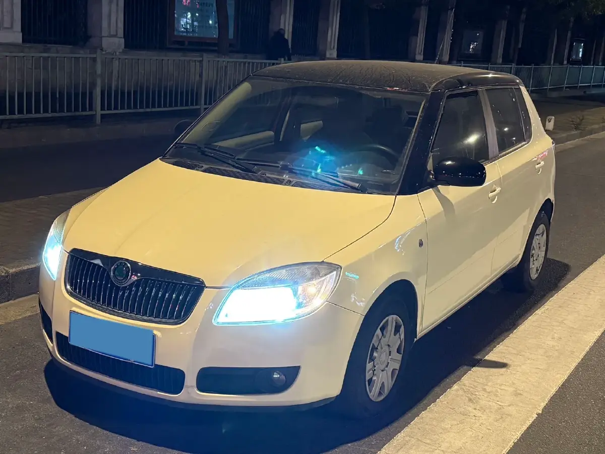 2009 Skoda Fabia 1.4L 86HP L4 6AT