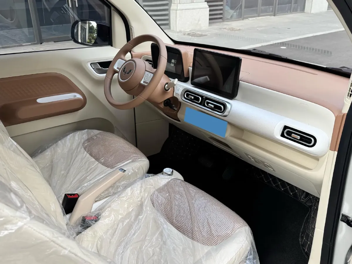 2025 WuLing HongGuang MINI EV BEV 16.2KWH,autocango,china used car exporter,china ev exporter,chinese used car exporter,chinese used ev exporter