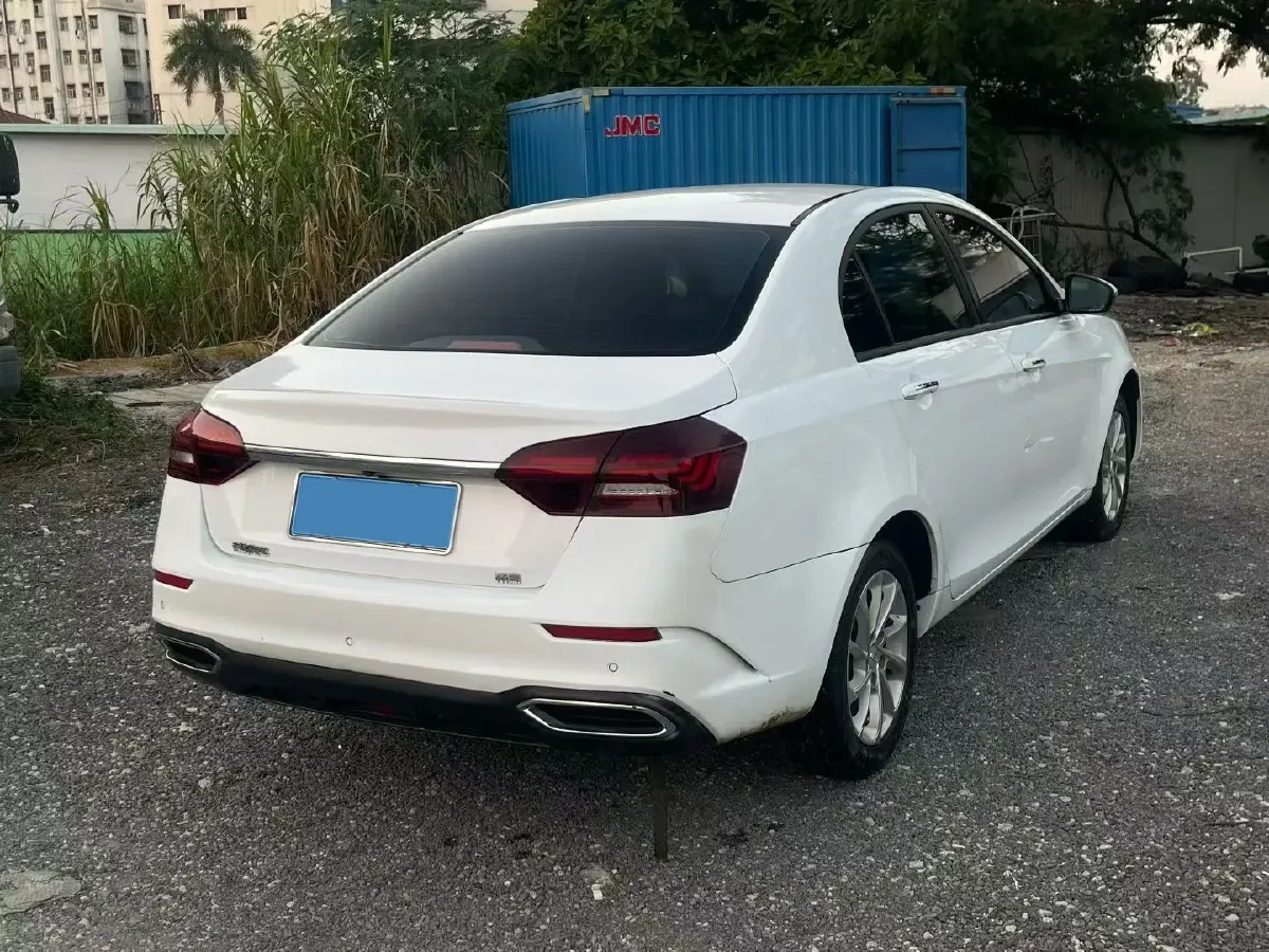 2021 BaoJun 530 1.5T 147HP L4 CVT,autocango,china used car exporter,china ev exporter,chinese used car exporter,chinese used ev exporter