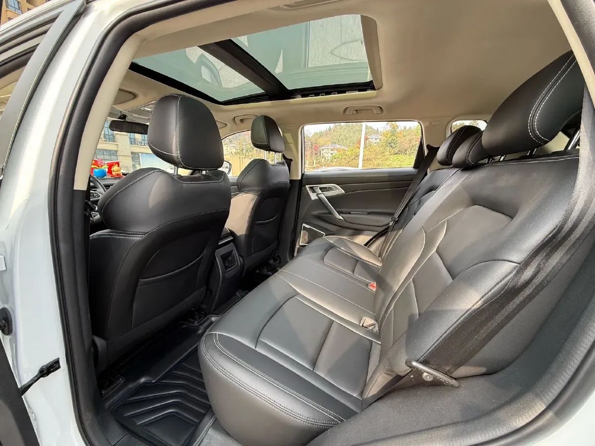 2021 Geely JiaJi 1.8T 184HP L4 7DCT,autocango,china used car exporter,china ev exporter,chinese used car exporter,chinese used ev exporter