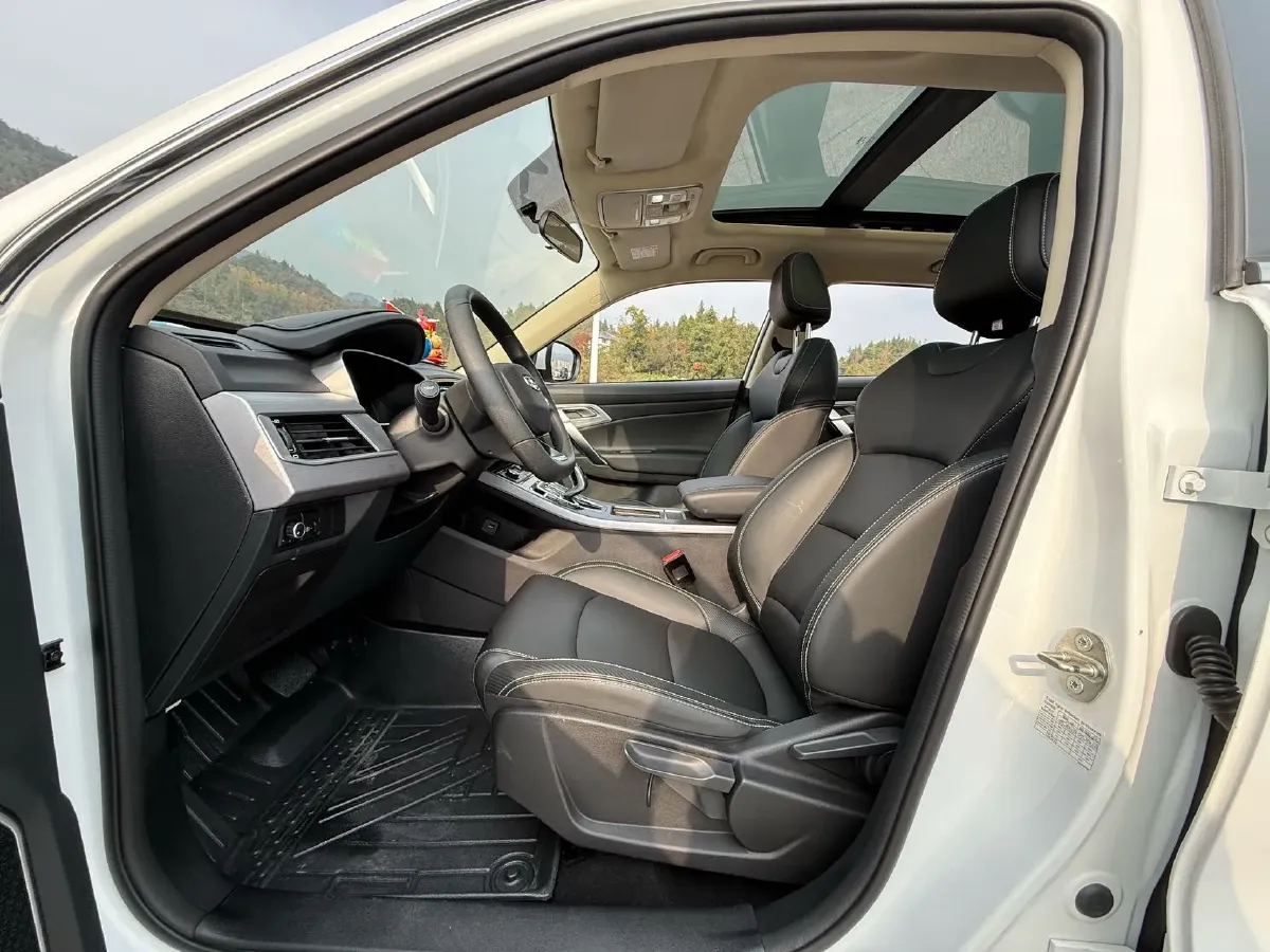 2021 Geely JiaJi 1.8T 184HP L4 7DCT,autocango,china used car exporter,china ev exporter,chinese used car exporter,chinese used ev exporter