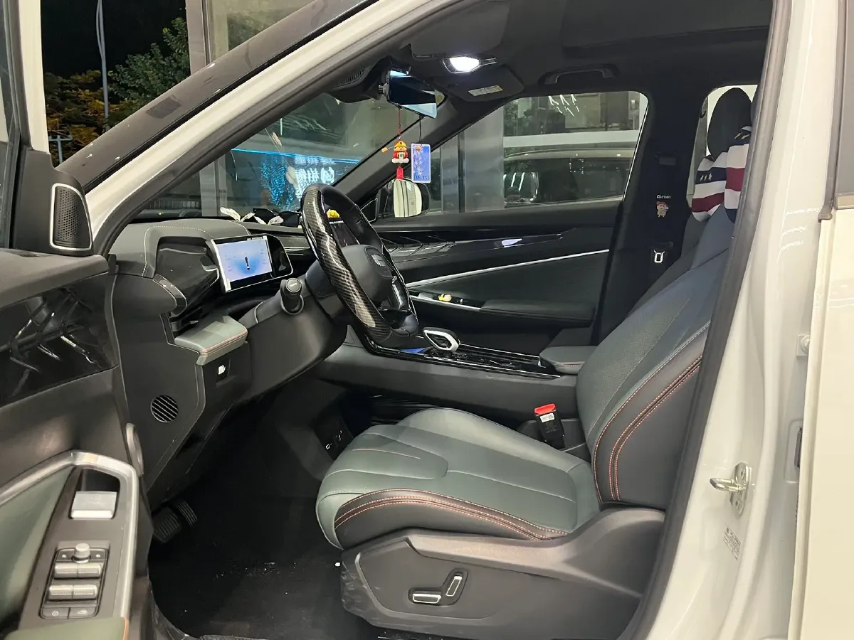 2023 Geely Azkarra 1.5T 181HP L4 7DCT,autocango,china used car exporter,china ev exporter,chinese used car exporter,chinese used ev exporter