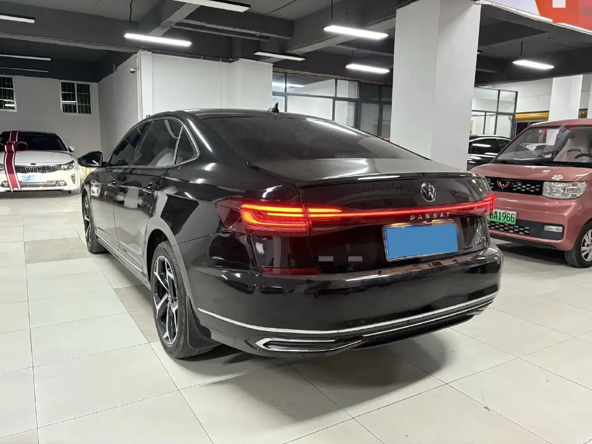 2024 Volkswagen Passat 2.0T 186HP L4 7DCT,autocango,china used car exporter,china ev exporter,chinese used car exporter,chinese used ev exporter