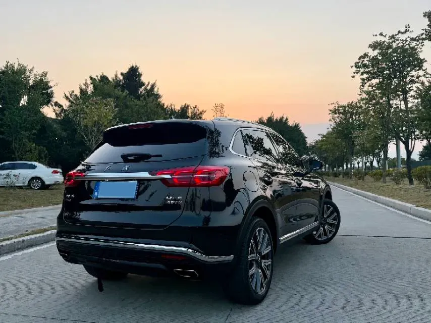 2022 HongQi HS5 2.0T 224HP L4 6AT,autocango,china used car exporter,china ev exporter,chinese used car exporter,chinese used ev exporter